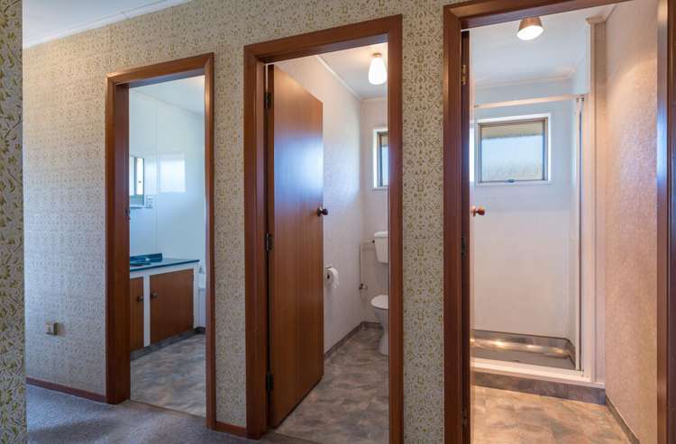 2 Balmoral Place Stoke_18