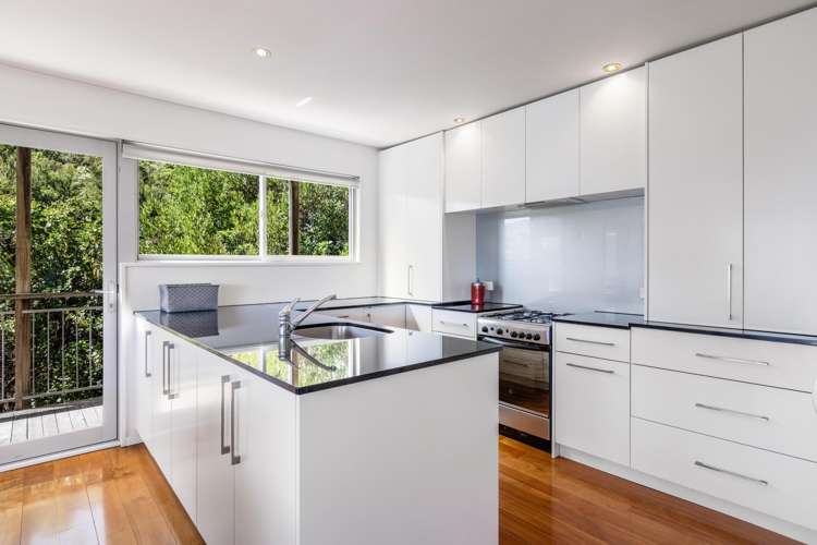 - Bay of Many Coves Queen Charlotte Sound_8