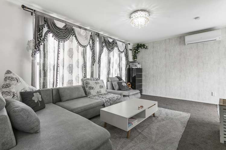 2/116 Beaumonts Way Manurewa_1