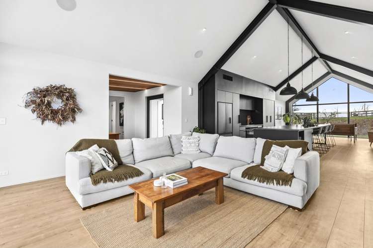 3072 Cambridge Road Cambridge_15