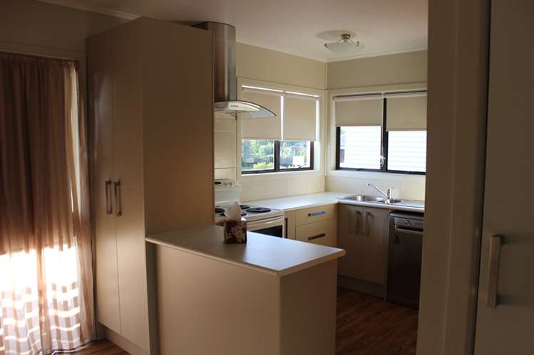 19 Kirrie Avenue Te Atatu South_6