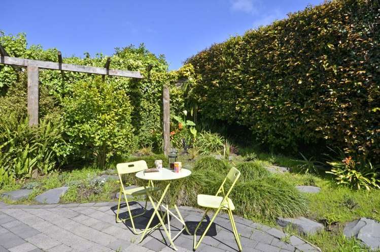 3/3 Peter Terrace Castor Bay_20