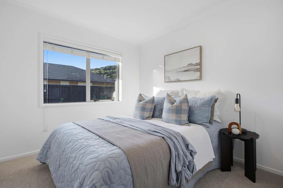 269 Lakes Boulevard_2