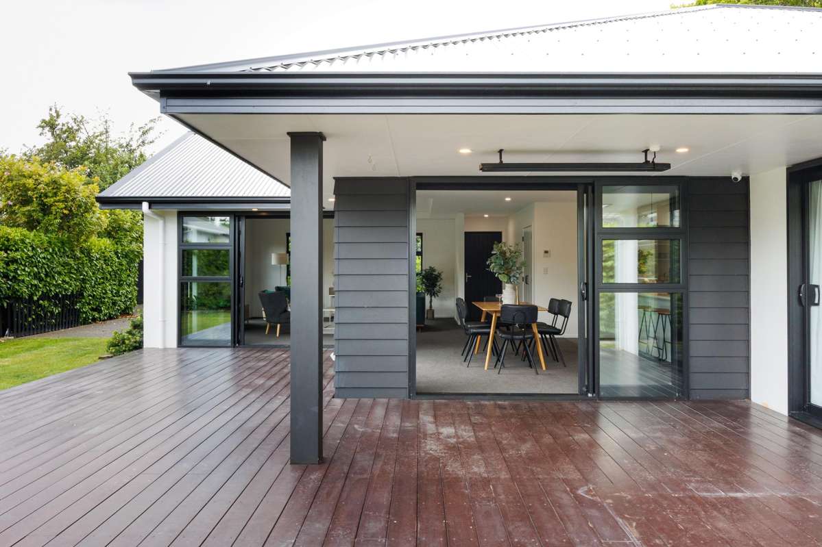 324A College Street_1