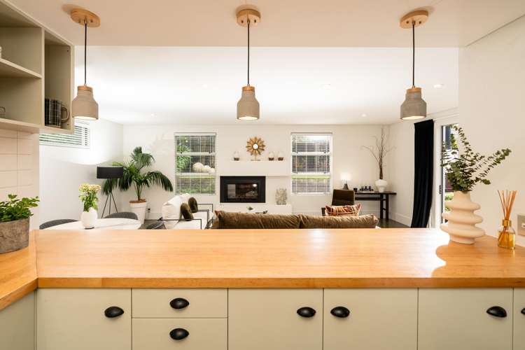 51 Amesbury Drive Churton Park_6