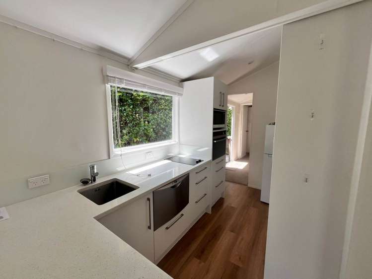 3A Earl Road Titirangi_8
