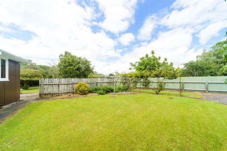 6 Dunallen Avenue Marton_25