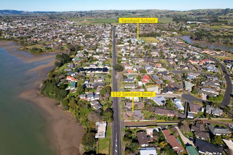 112 Sandspit Road Waiuku_24
