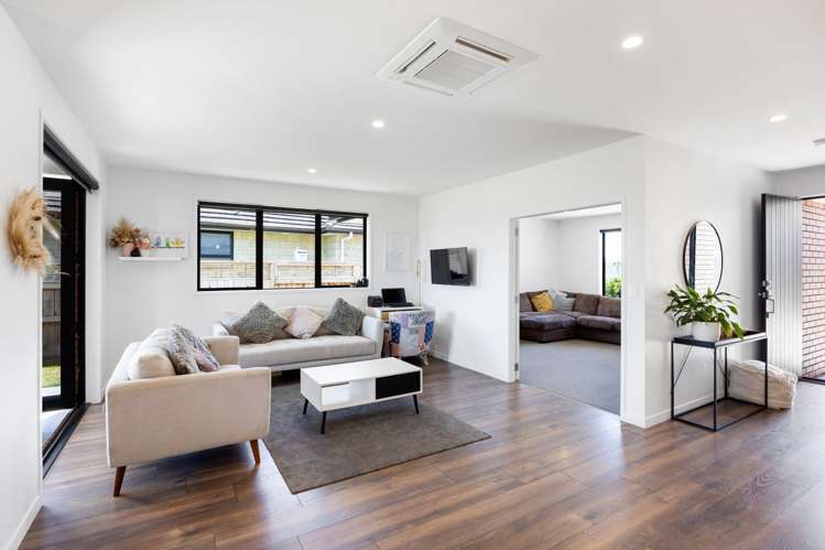 7 Hyatt Close Leamington_8