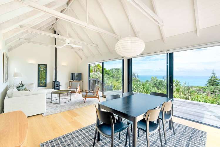 28 Edwin Mitchelson Road Muriwai_4