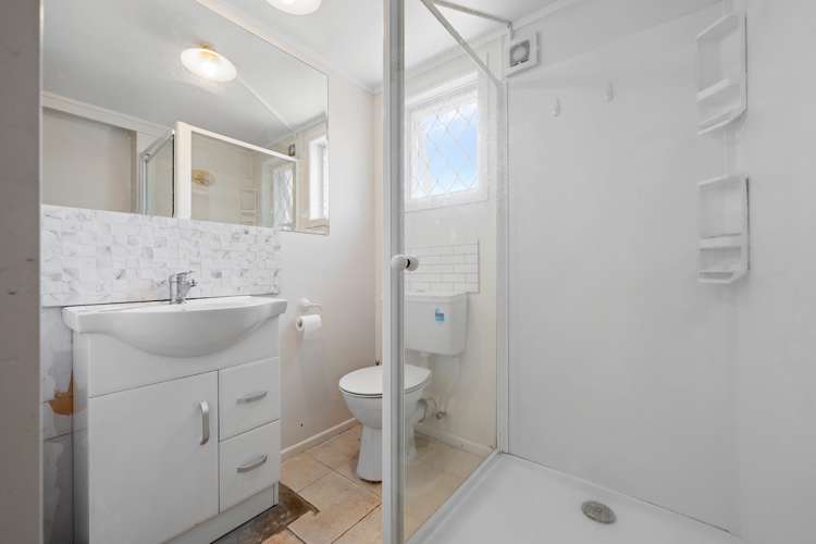 77 Triangle Road Massey_13