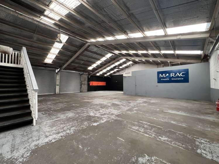 332-334 Church Street Penrose_7