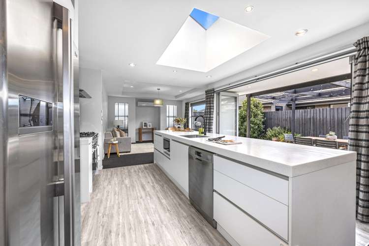 11 Handley Crescent_5