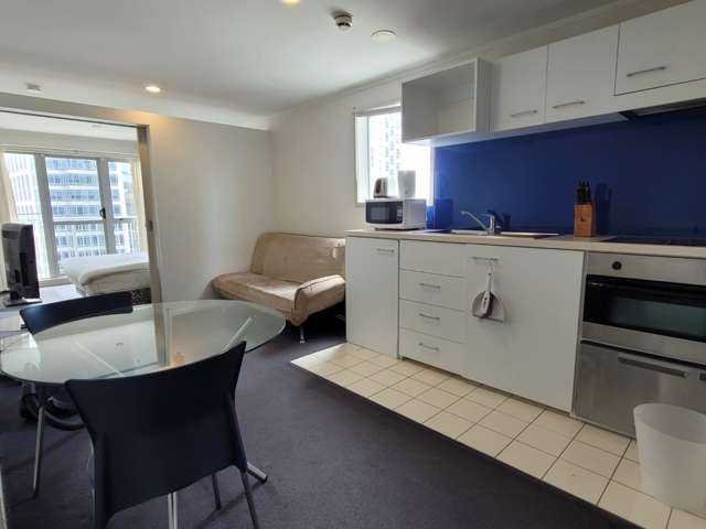 8 Bankside Street 10015_3