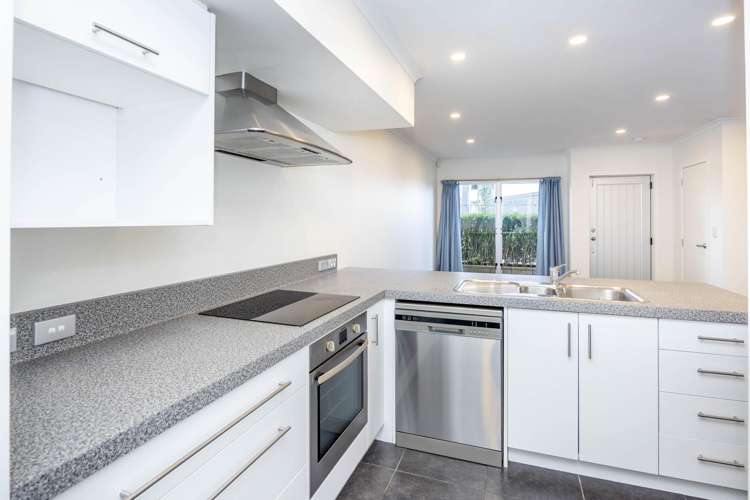 1D Charlemont Street Whitiora_5