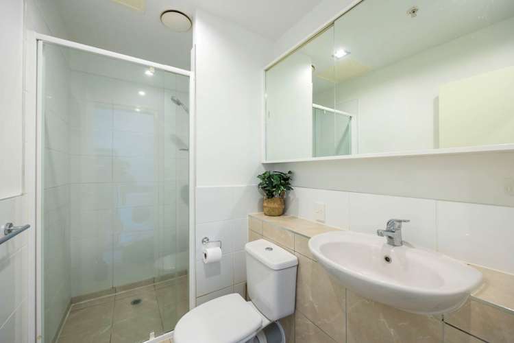 7b/62 Queen Street Auckland Central_10