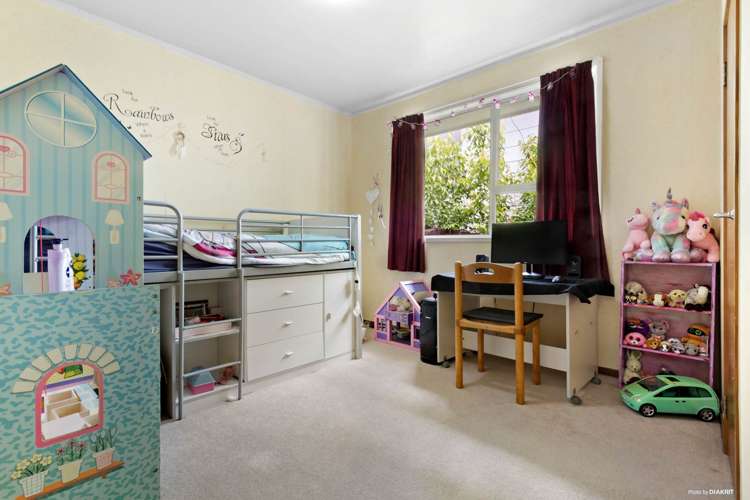 22 Staincross Street Green Bay_8