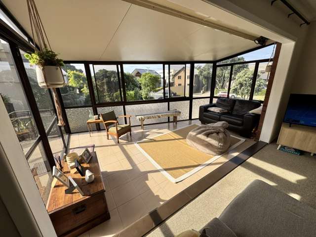 112 Oceanbeach Road 11229_1