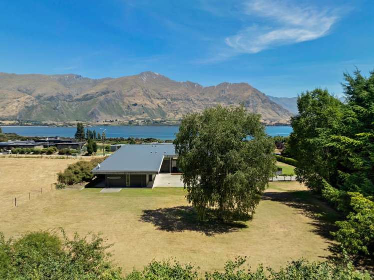 311 Beacon Point Road Wanaka_12