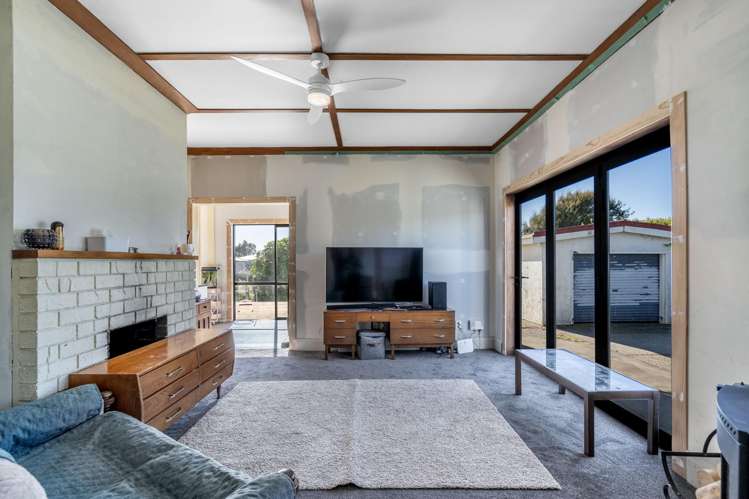 236 Lamond Street East Hargest_8