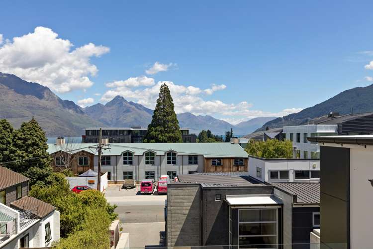 3/15 Melbourne Street Queenstown_23