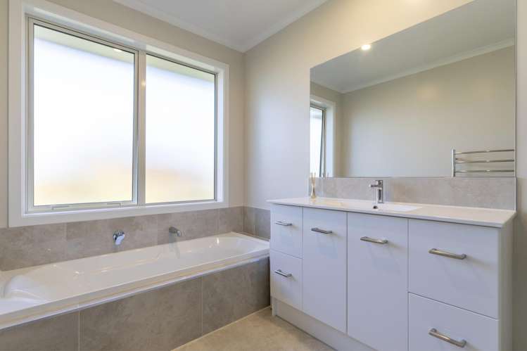 4 Tuhua Close Wharewaka_19