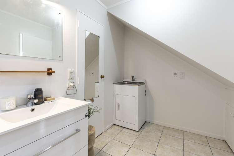 7/46 Wingfield Place Churton Park_13