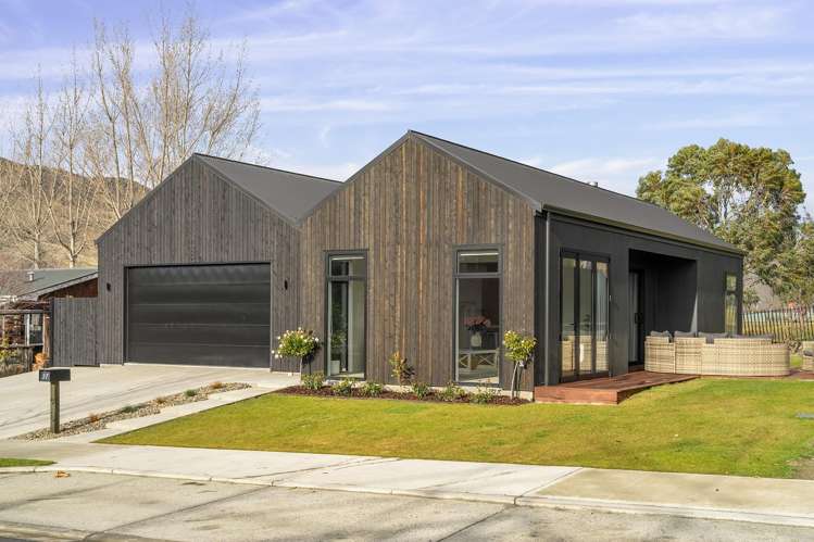 37 Wallis Drive_0
