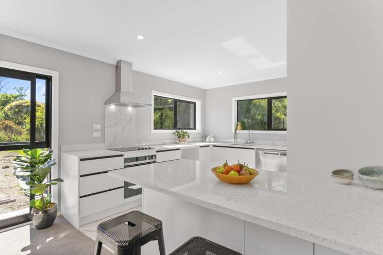 12 Winnie Close Acacia Bay_5