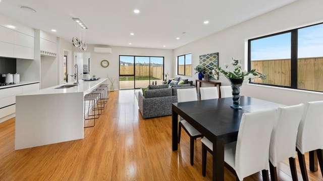 22 Urney Drive Flat Bush_3