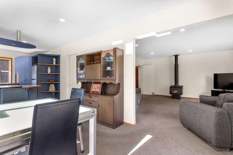 25A Kingsbury Avenue_5
