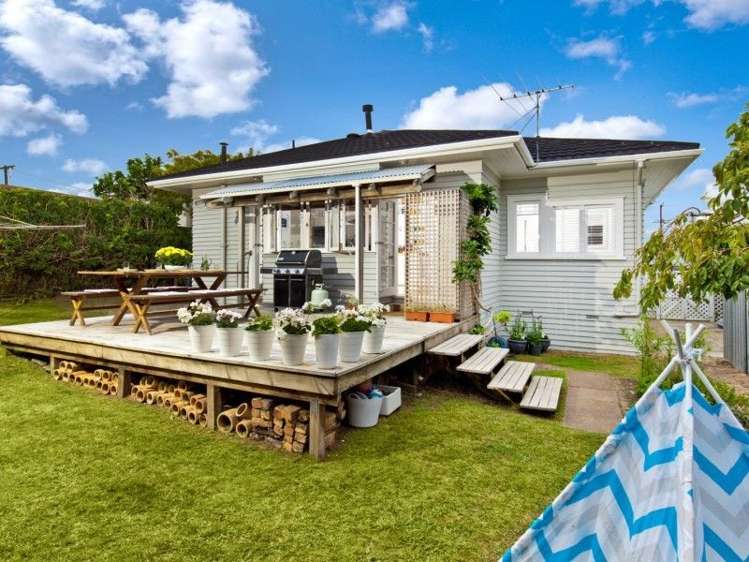 23 Eversleigh Road Belmont_17