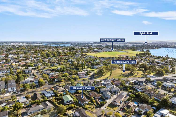 16 Imatra Place Sunnyhills_25