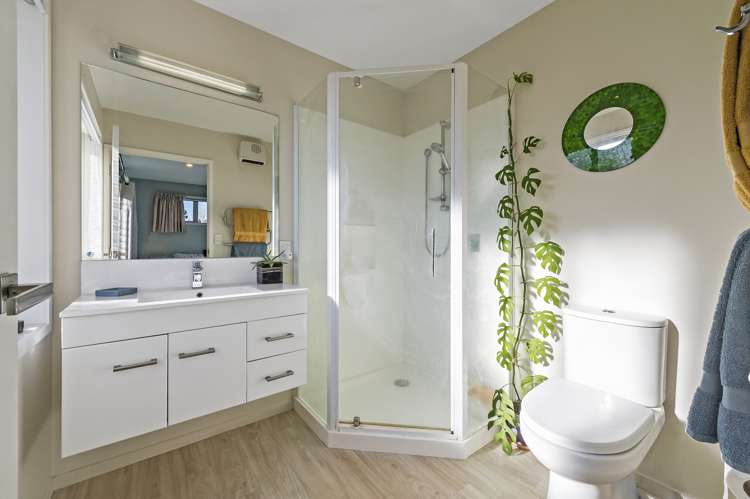 12 Swindells Road Waikuku Beach_11