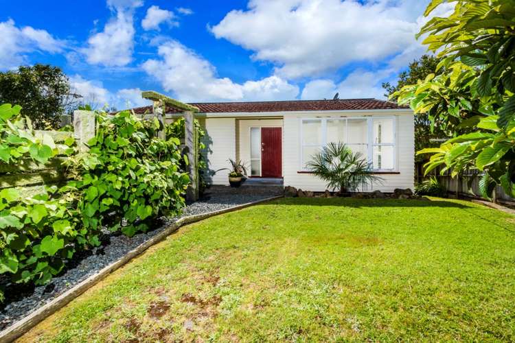 53 Taurus Crescent Beach Haven_8