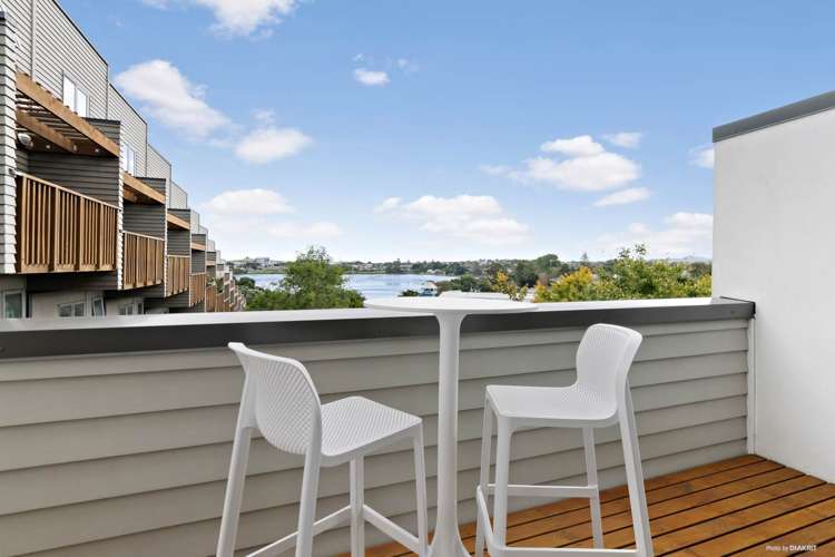 127b Queens Road Panmure_21