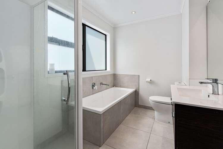 32 Squadron Drive Hobsonville_14