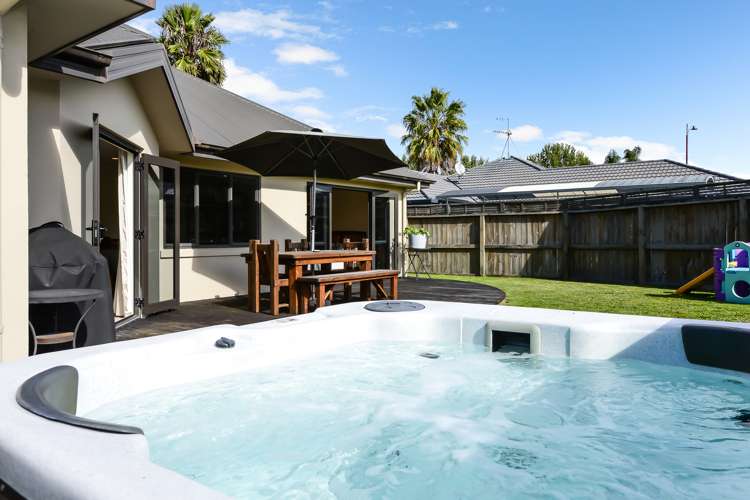 7 Roderick Place Rototuna_4