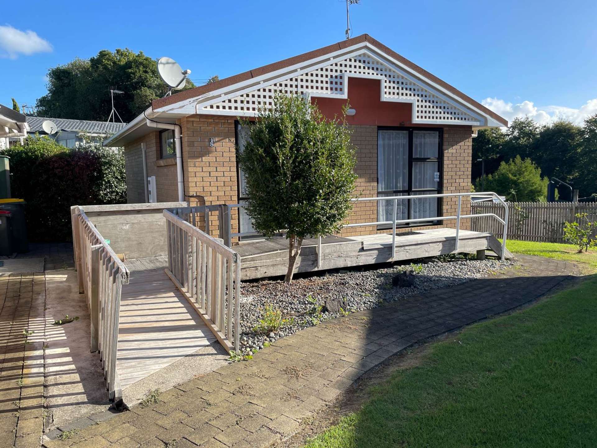 8/2 John Bracken Way Beach Haven_0