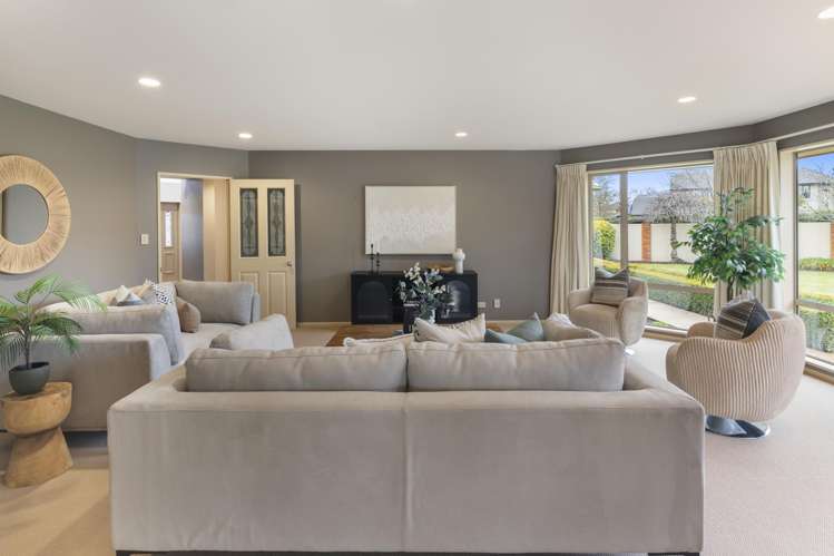 1 Becmead Drive Harewood_13