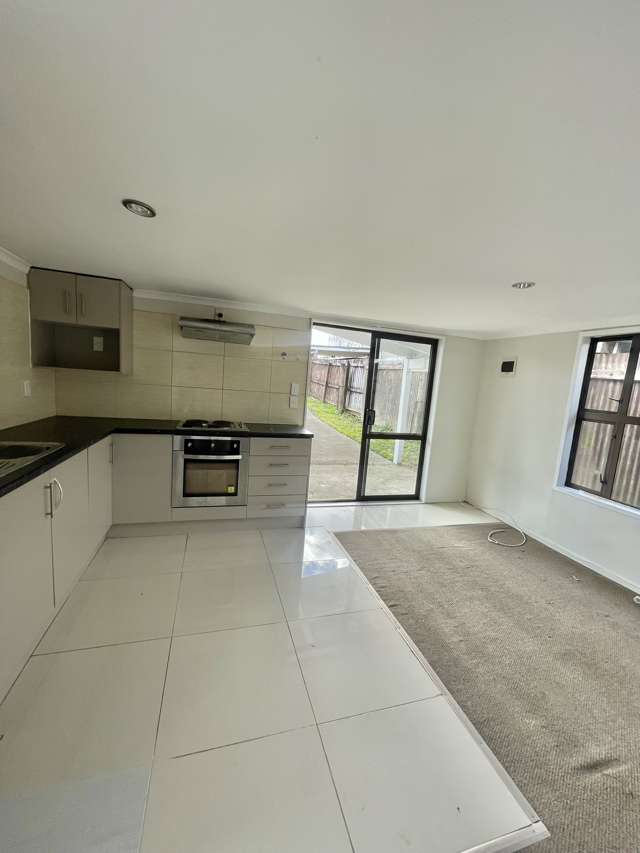 343 Main road Kumeu_2