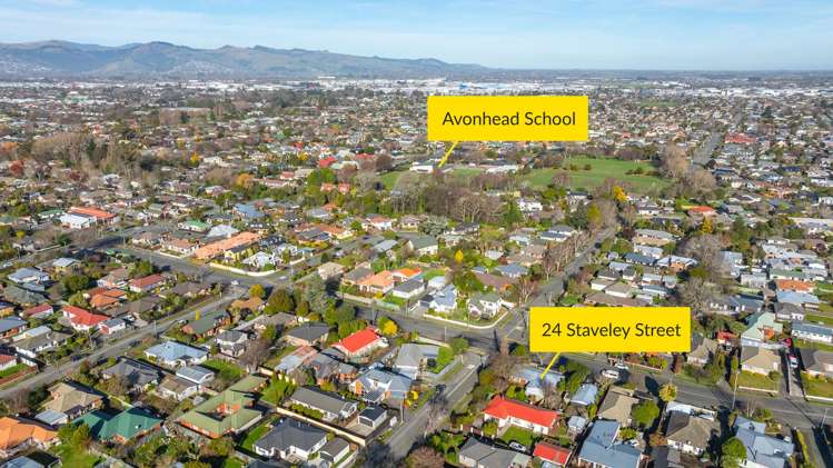 24 Staveley Street Avonhead_11