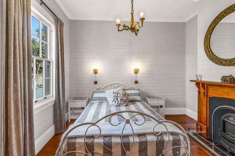 3 Signal Station Road Pouto_28