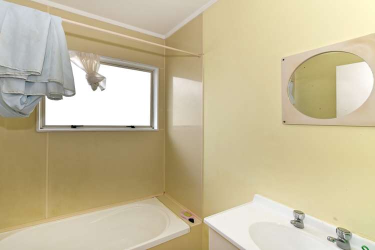 11 Saint Anne Place Toi Toi_7