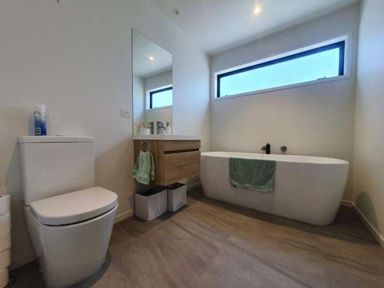 22 Tapuwae Way Mangere Bridge_9