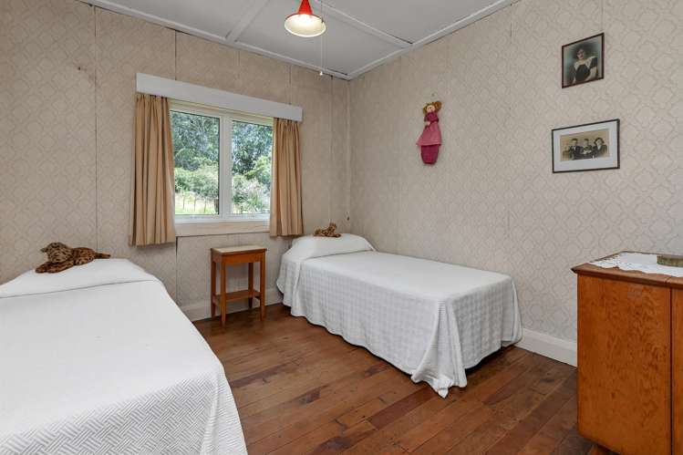 37 Valley View Road Otaika_9