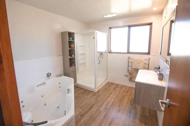 59 James Drive Diamond Harbour_17