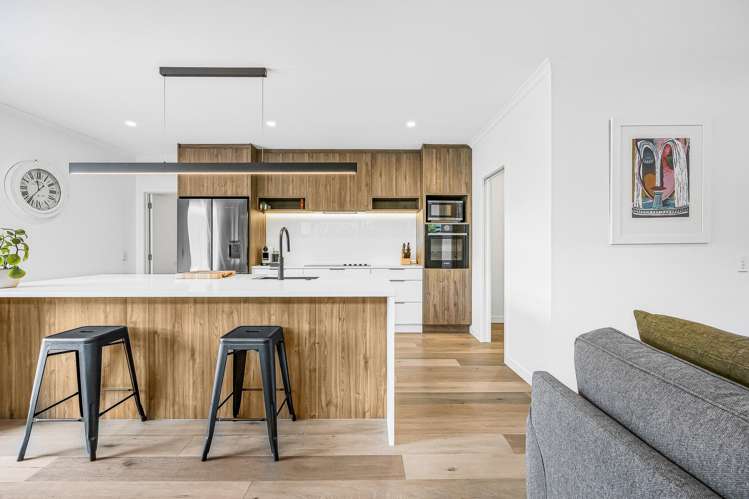 7 Houpuni Road Milldale_2