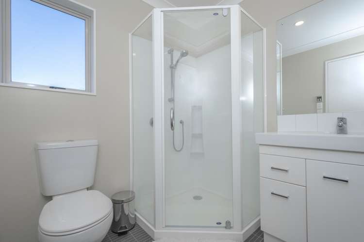 13 Moston Grove Churton Park_14