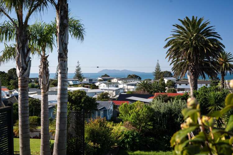 65 Beach Road Waihi Beach_23